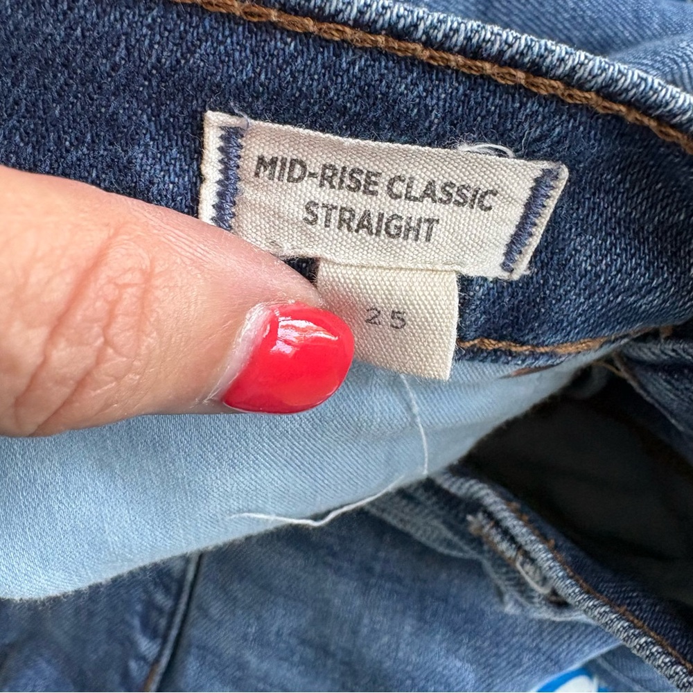 Madewell Straight-Leg Jeans in Medium Blue Wash - Picture 10 of 11